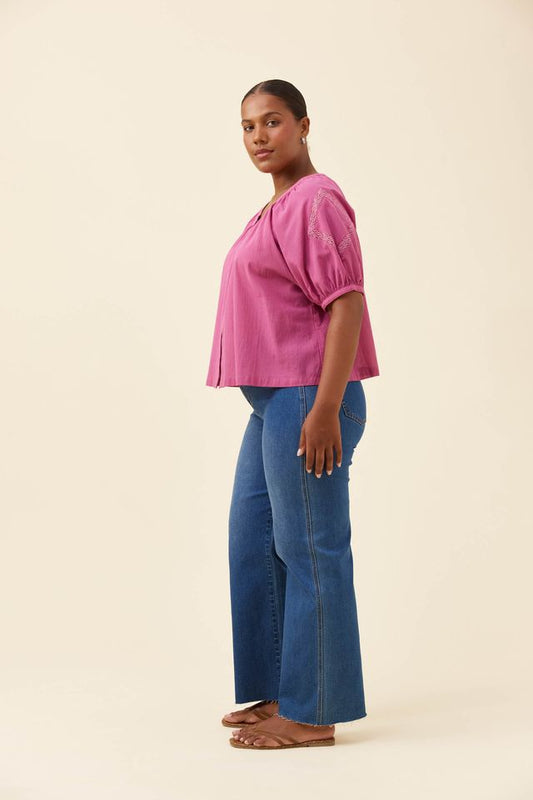 ISLE OF MINE FRANCES BUTTON TOP - MAGENTA