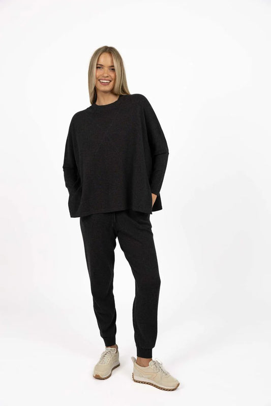 HUMIDITY LIFESTYLE GRANDE SWEATER - CHARCOAL