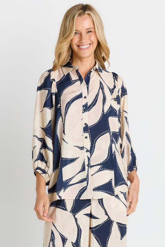 BETTY BASICS NOVA SHIRT - NAVY FLORAL PRINT