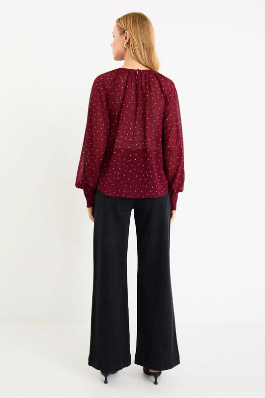 STORIES TO BE TOLD COSMOPOLITAN LS TOP - BURGUNDY