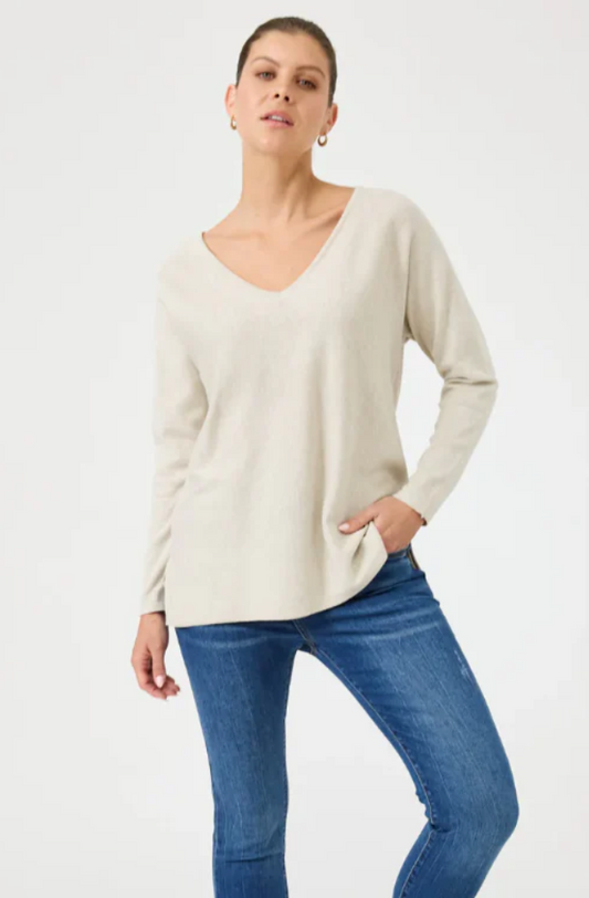 EB & IVE STUDIO V KNIT - TUSK - 2585206