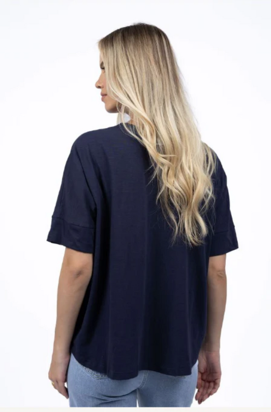 HUMIDITY LIFESTYLE DIPPY TEE - NAVY - HS25303