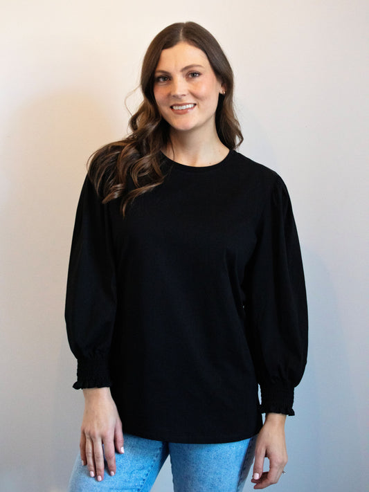 WHITE ON BLACK SHIRRED SLEEVE TOP - BLACK