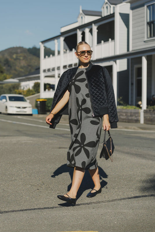 HOME-LEE IVY MIDI DRESS - GRAPHITE DAISIES