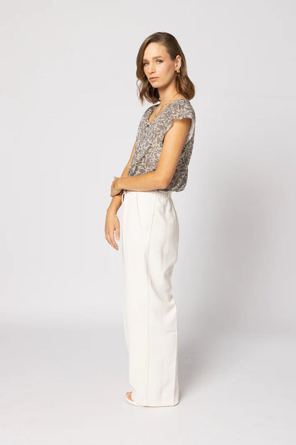 DRAMA THE LABEL TEA TIME TOP - SILVER CLOUD