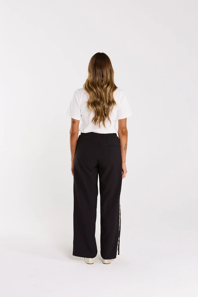 THING THING NINA PANT - BLACK