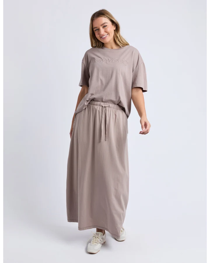 FOXWOOD SIMPLIFIED TEE - BROWN