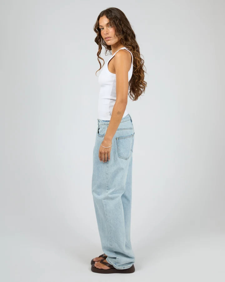 SILENT THEORY MIA TANK - WHITE