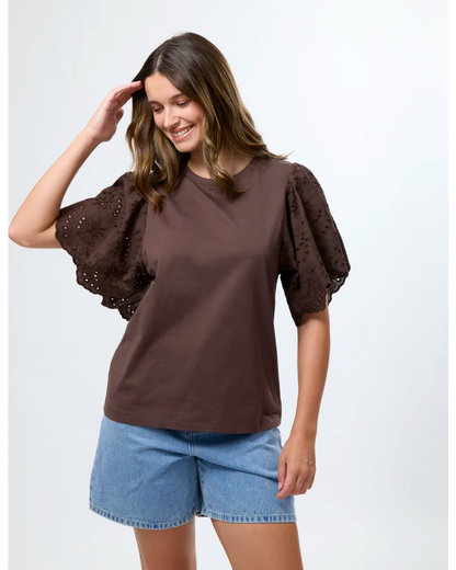 STELLA & GEMMA PHOEBE T-SHIRT - COFFEE BEAN