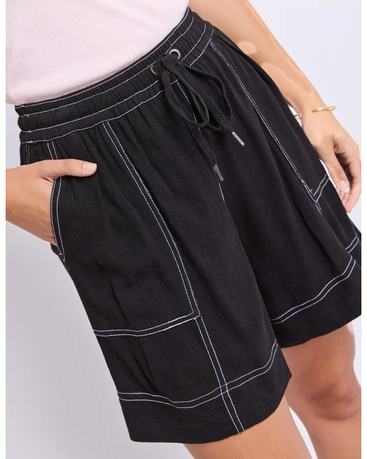 FOXWOOD SAGE SHORT - BLACK