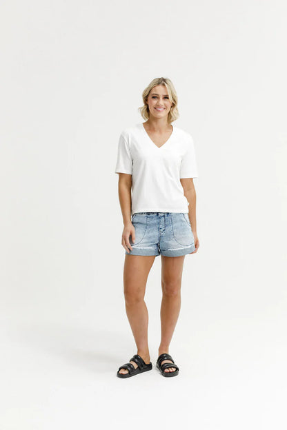 HOME-LEE V NECK TEE - VANILLA