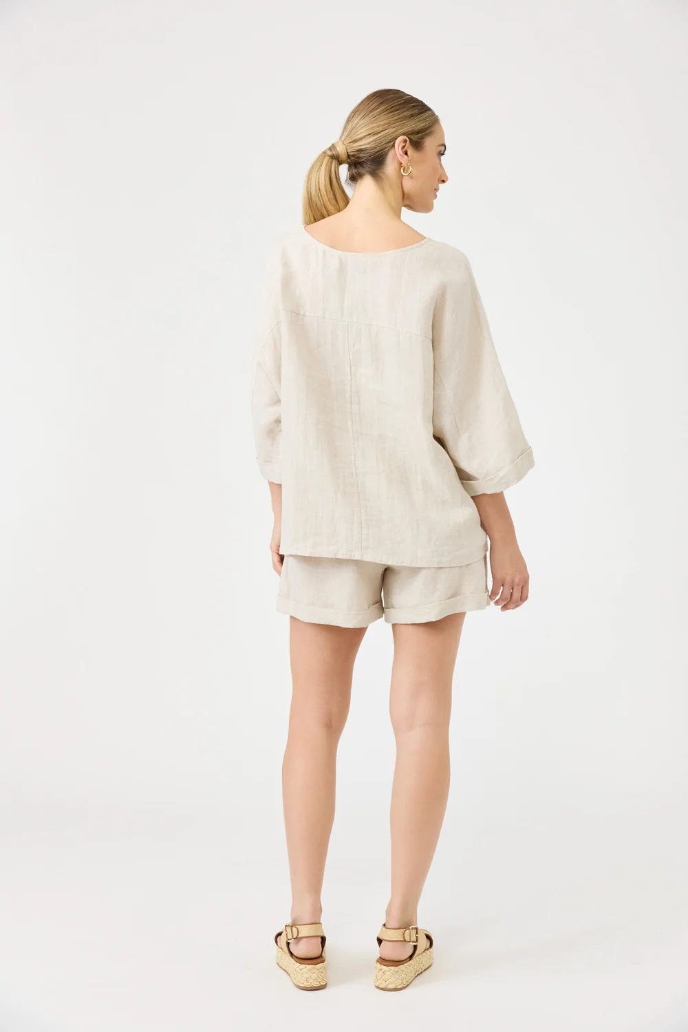 EB & IVE STUDIO RELAXED TOP - TUSK