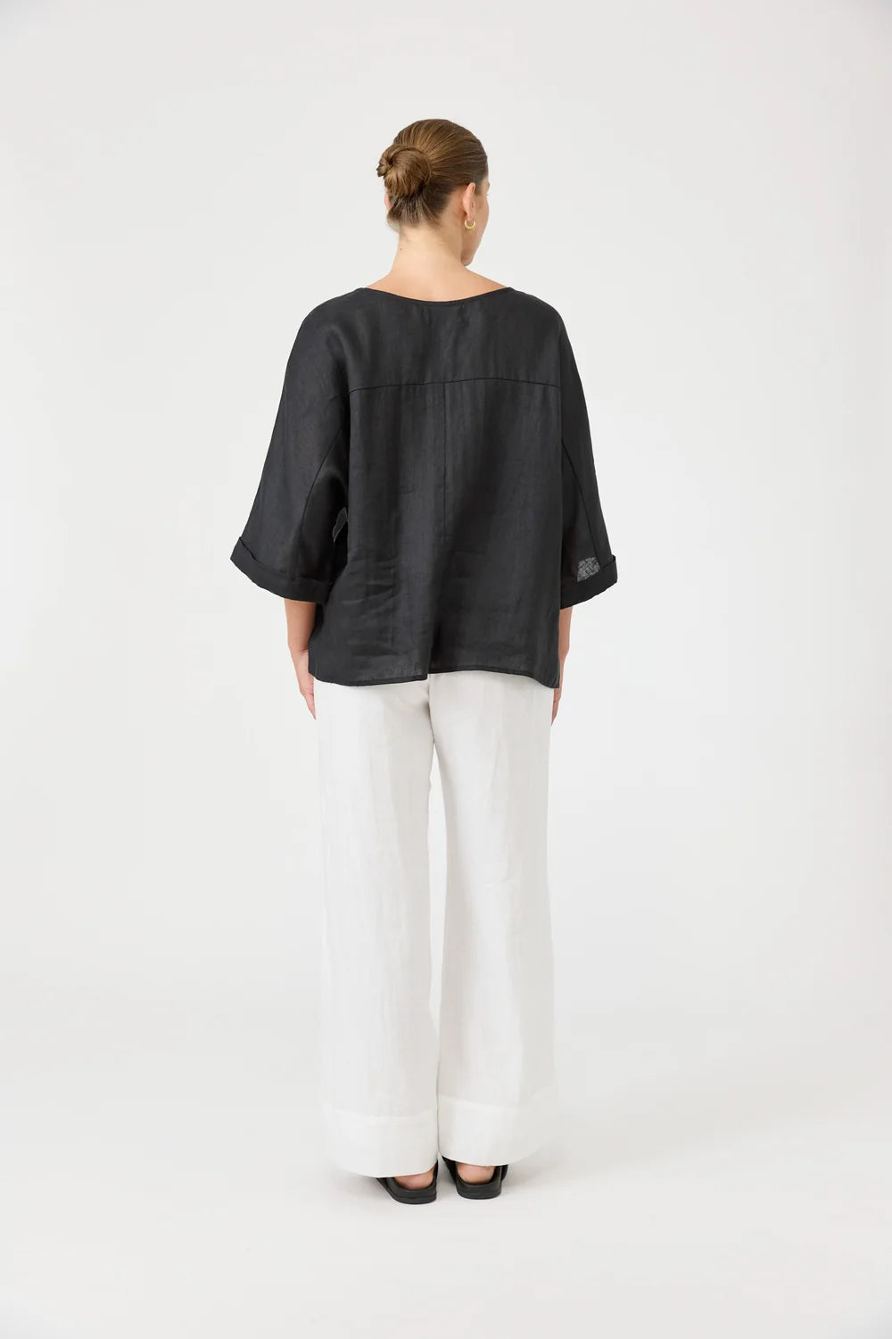 EB & IVE STUDIO RELAXED TOP - EBONY