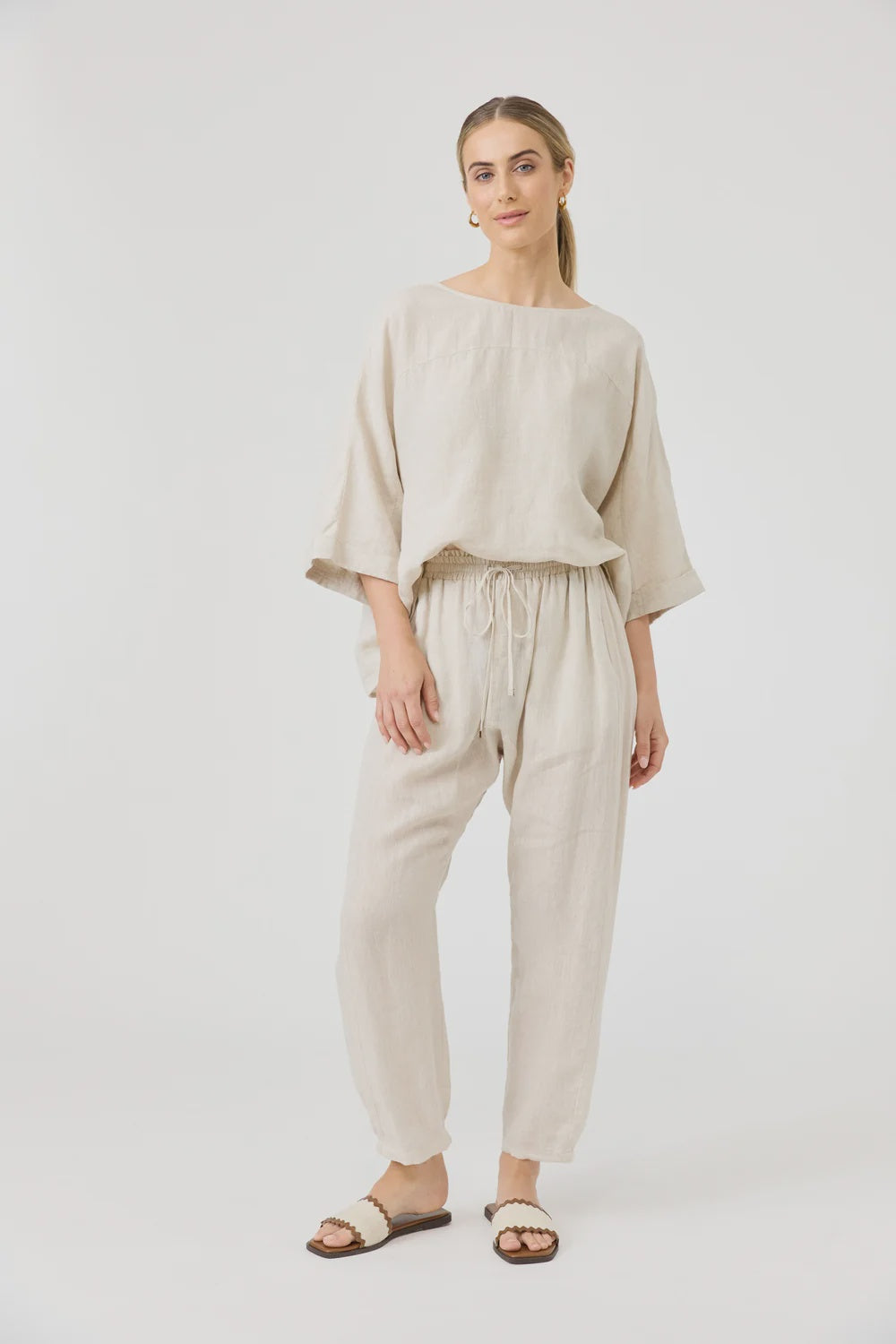 EB & IVE STUDIO RELAXED PANT - TUSK
