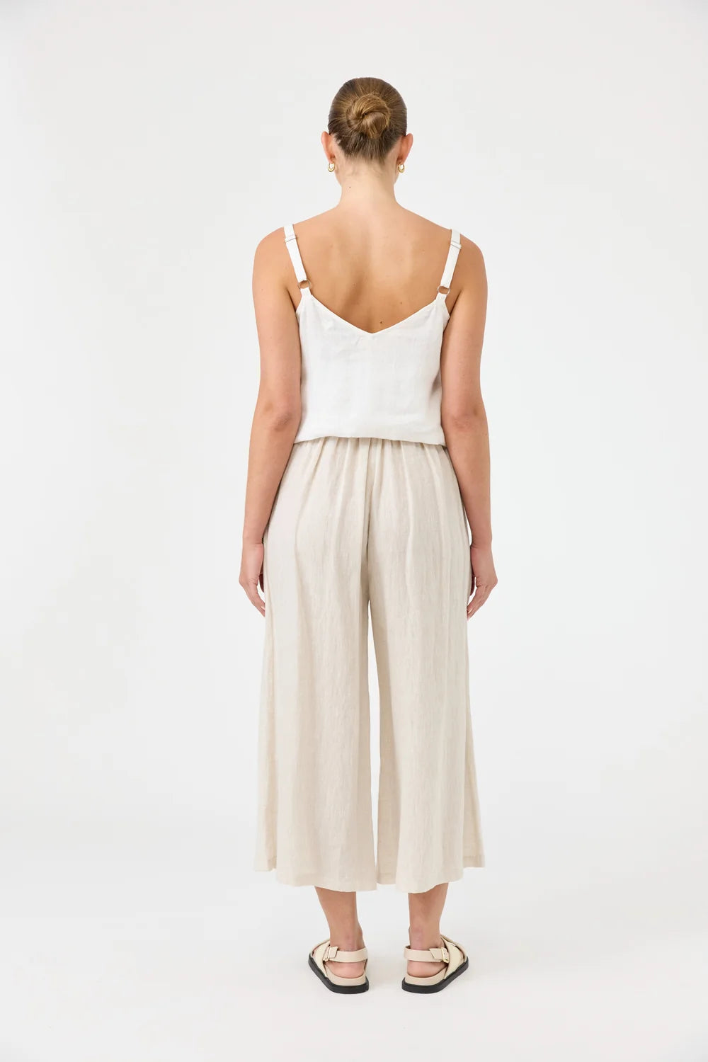 EB & IVE STUDIO CROP PANT - TUSK