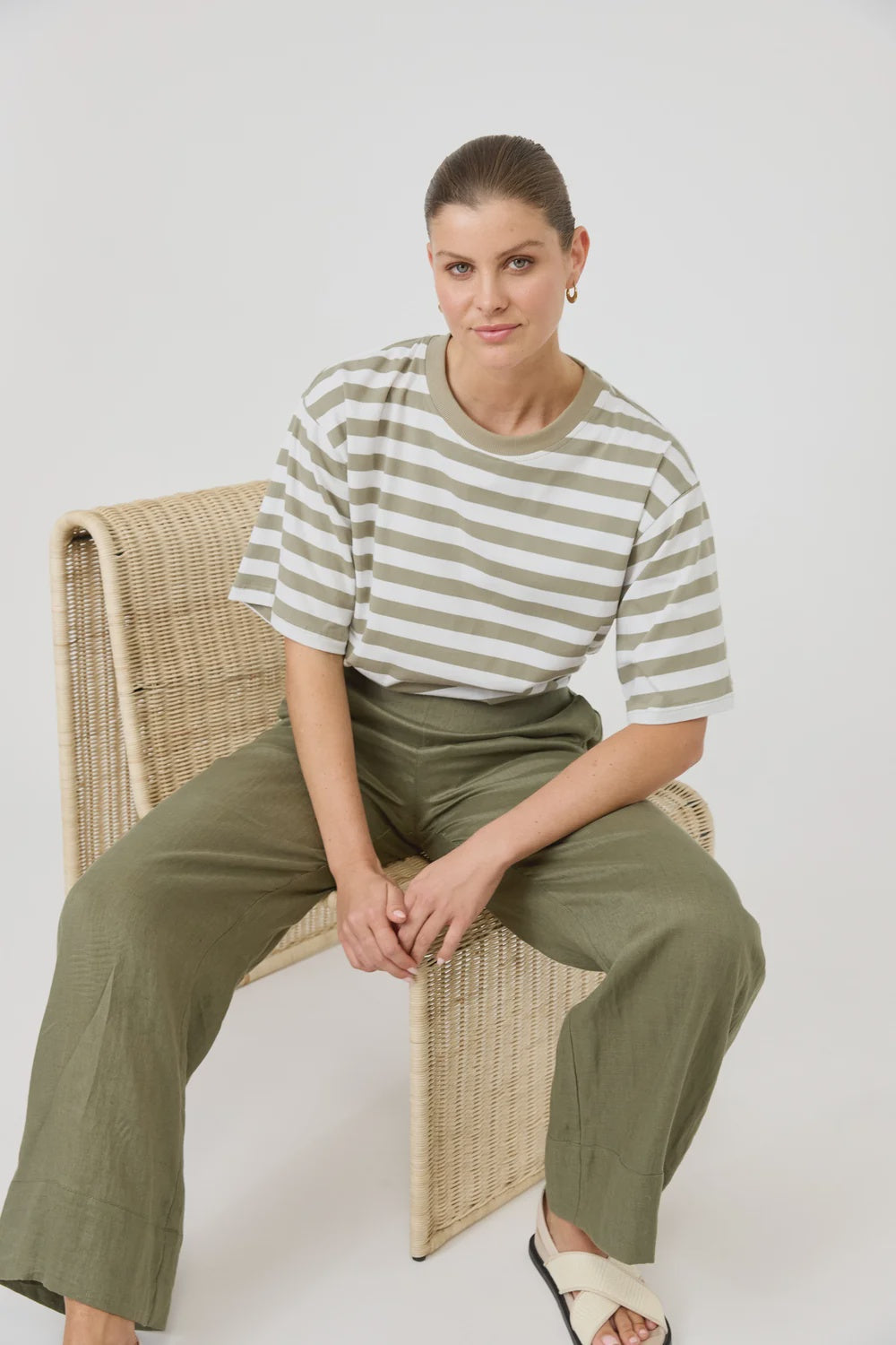 EB & IVE STUDIO PANT - KHAKI