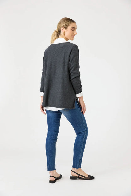 EB & IVE STUDIO V KNIT - CHARCOAL