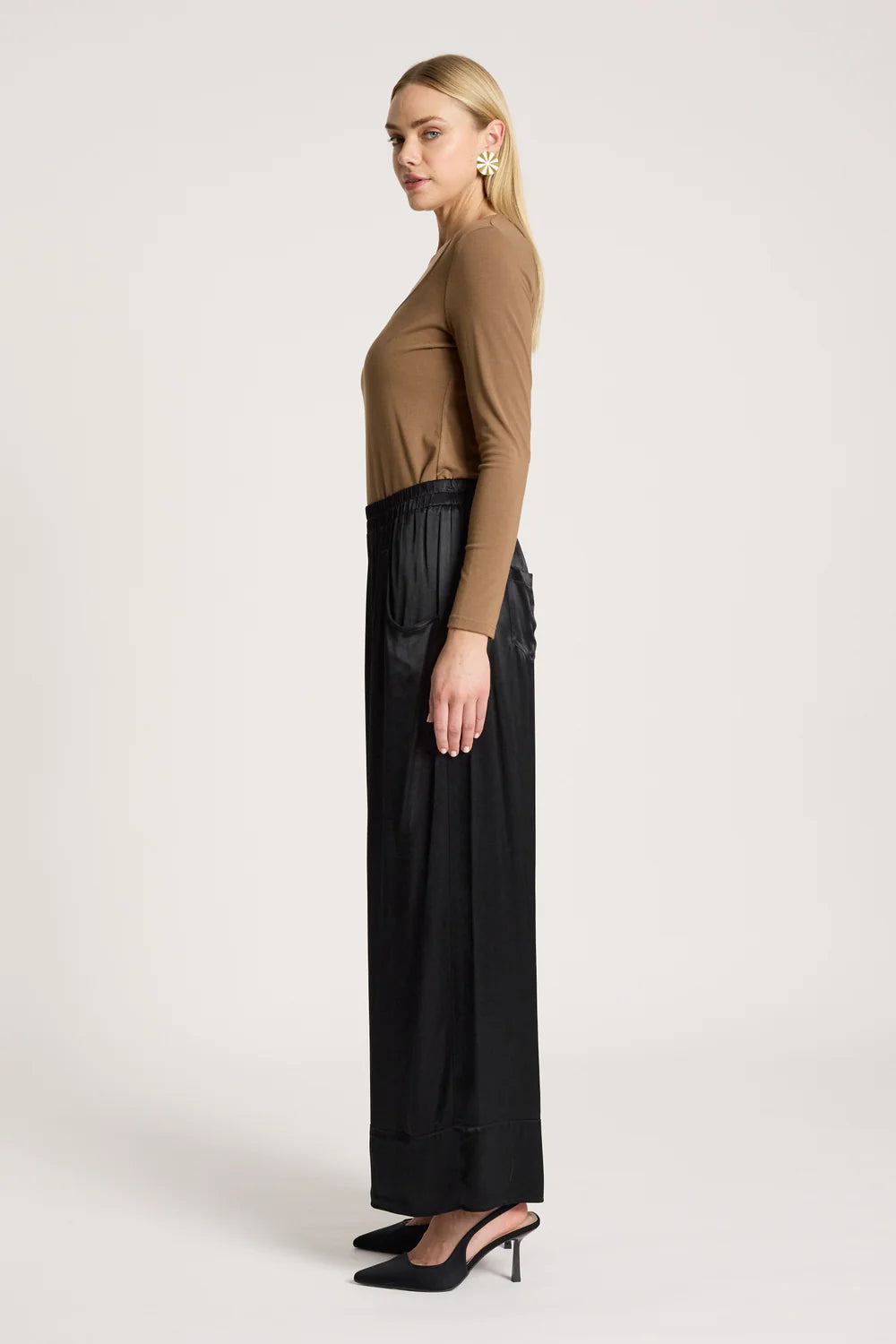 EB & IVE - SAN PANT - BLACK