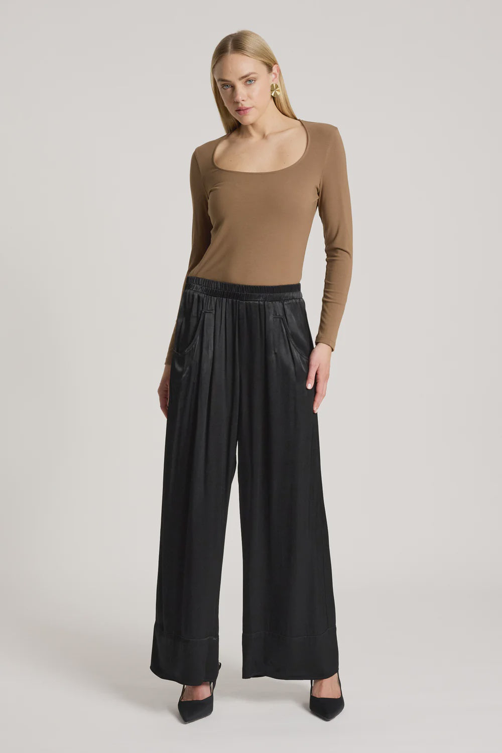 EB & IVE - SAN PANT - BLACK