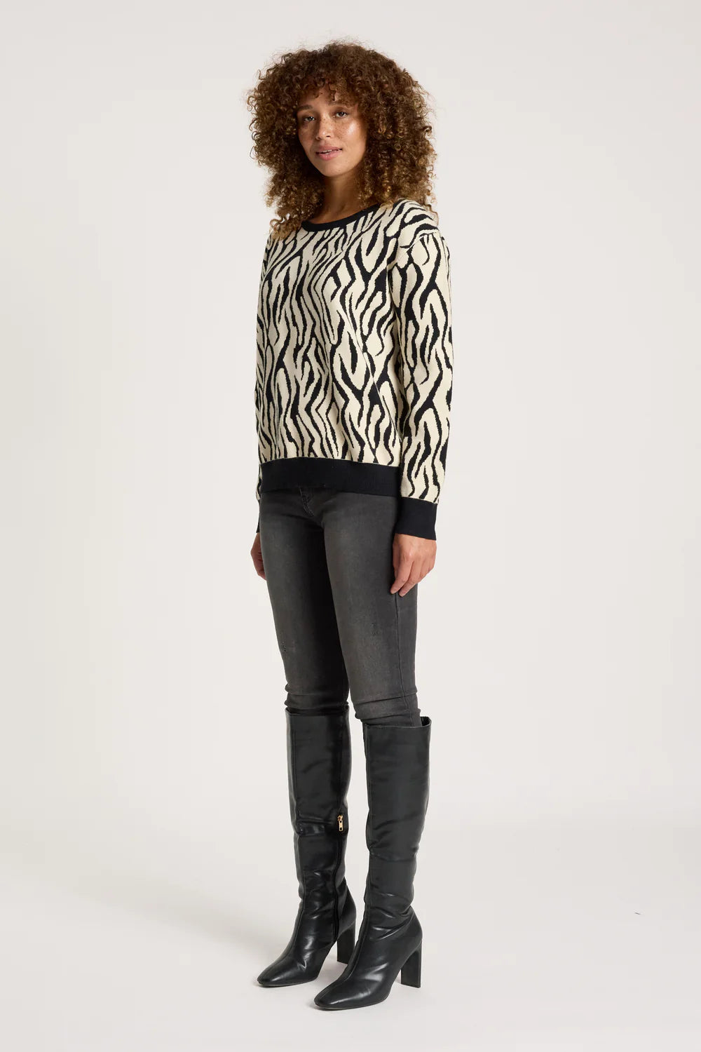 EB & IVE - ZALA JUMPER - SAVANNA