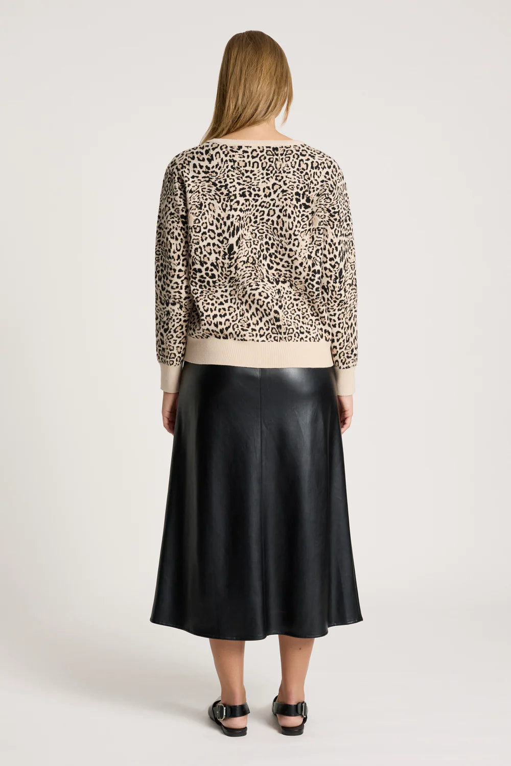 EB & IVE - ZALA JUMPER - NOMAD