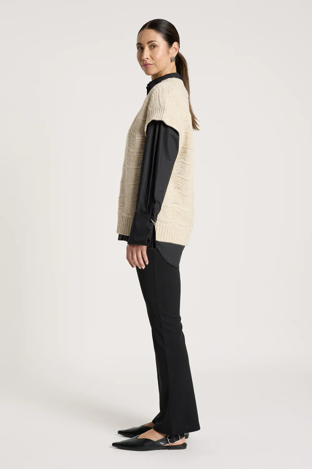EB & IVE - ORIN KNIT VEST - DUNE