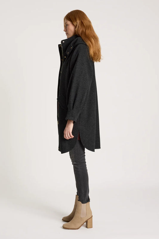 EB & IVE - SABLE HOOD JACKET - CHAR