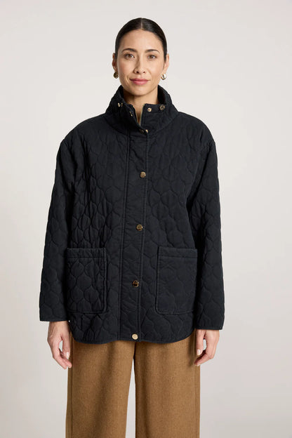 EB & IVE - SANSI QUILTED JACKET- BLACK