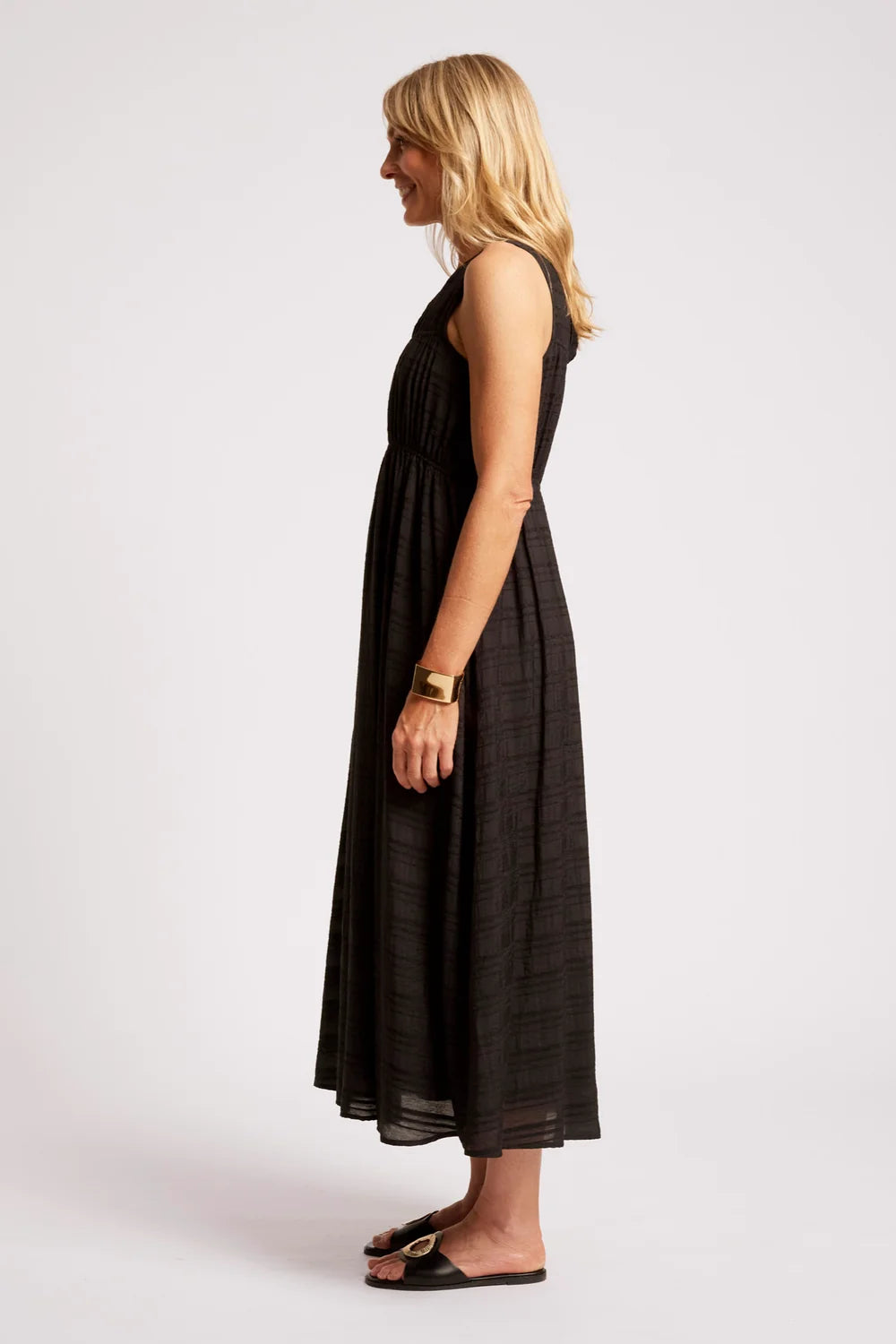 EB & IVE SOVANA RUCHED MAXI DRESS - BLACK