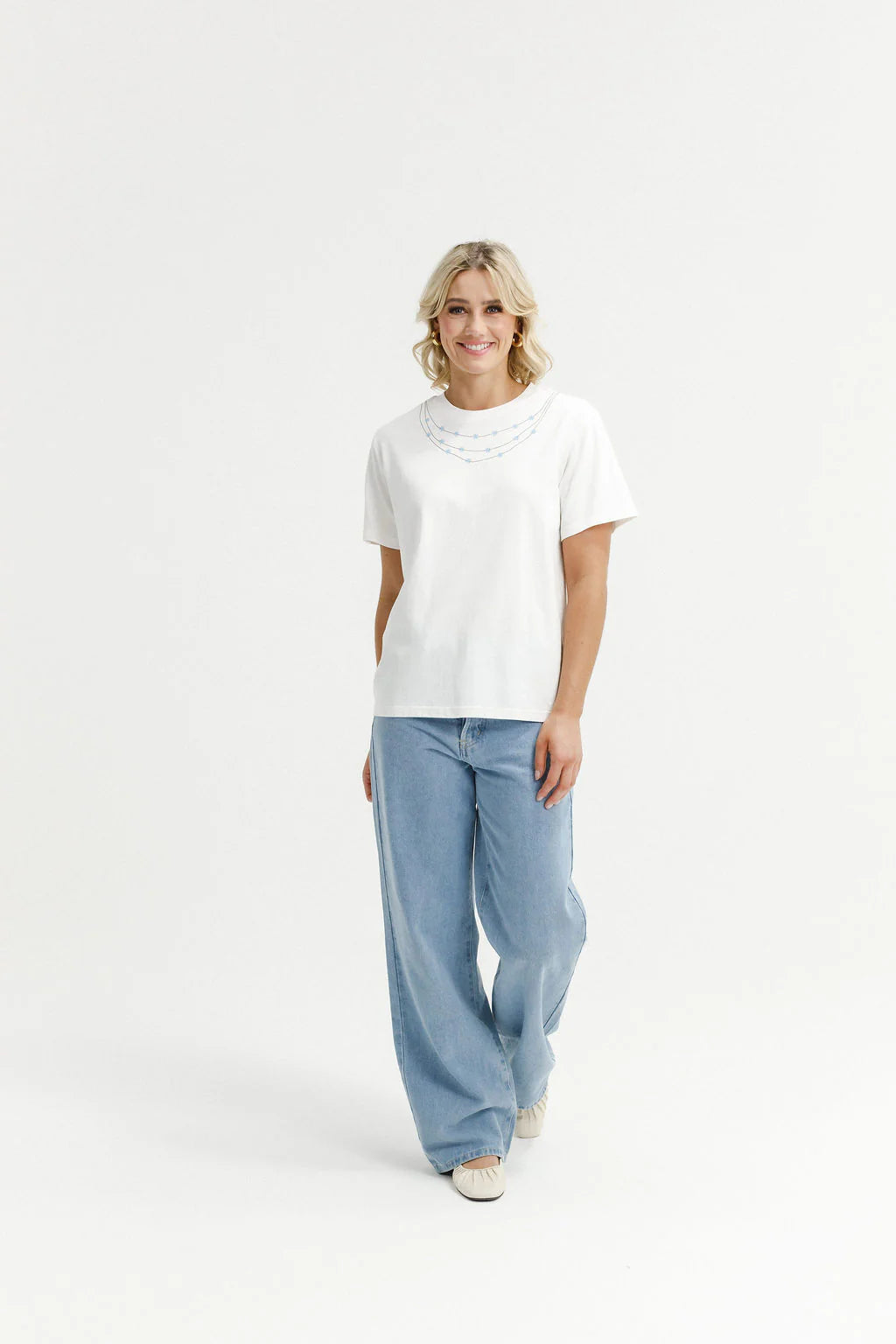 HOME-LEE - CHRIS TEE - IVORY DAISY CHAIN