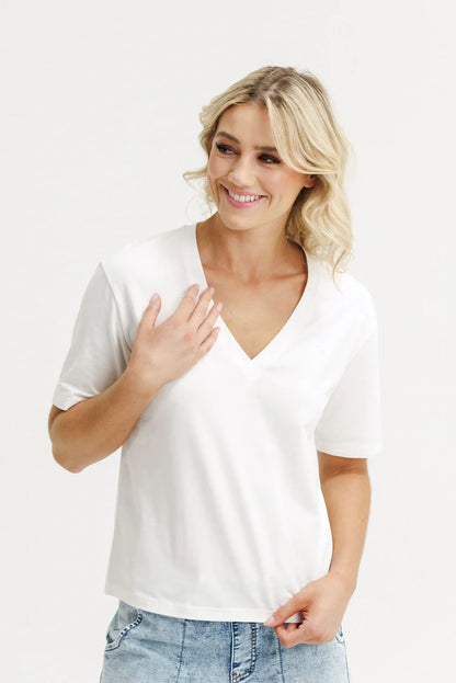 HOME-LEE V NECK TEE - VANILLA