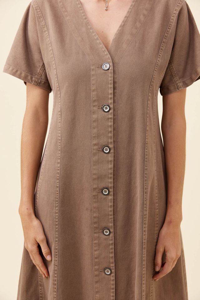 ISLE OF MINE PRESTON MAXI DRESS - TAUPE