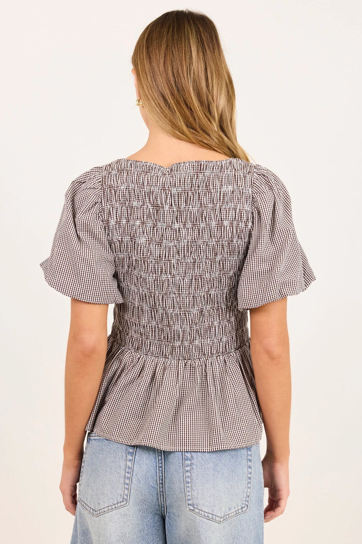 STORIES BE TOLD - ARTIFACT BUBBLE SLEEVE TOP - CHOCOLATE MINI GINGHAM