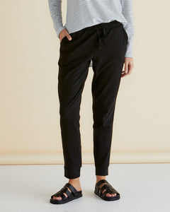 BETTY BASICS PARIS PANT - BLACK