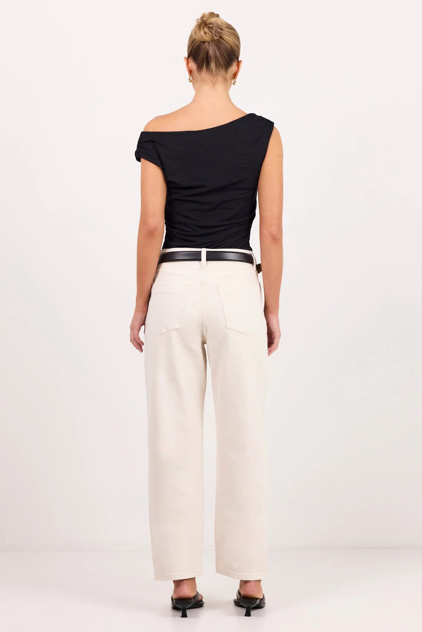 IVY & JACK TRADITION BARREL JEANS - ECRU