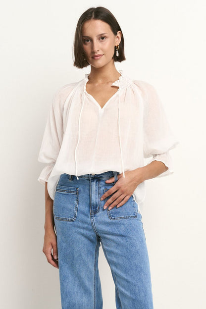 IVY & JACK CLOSURE SHORT SLEEVE TOP - IVORY