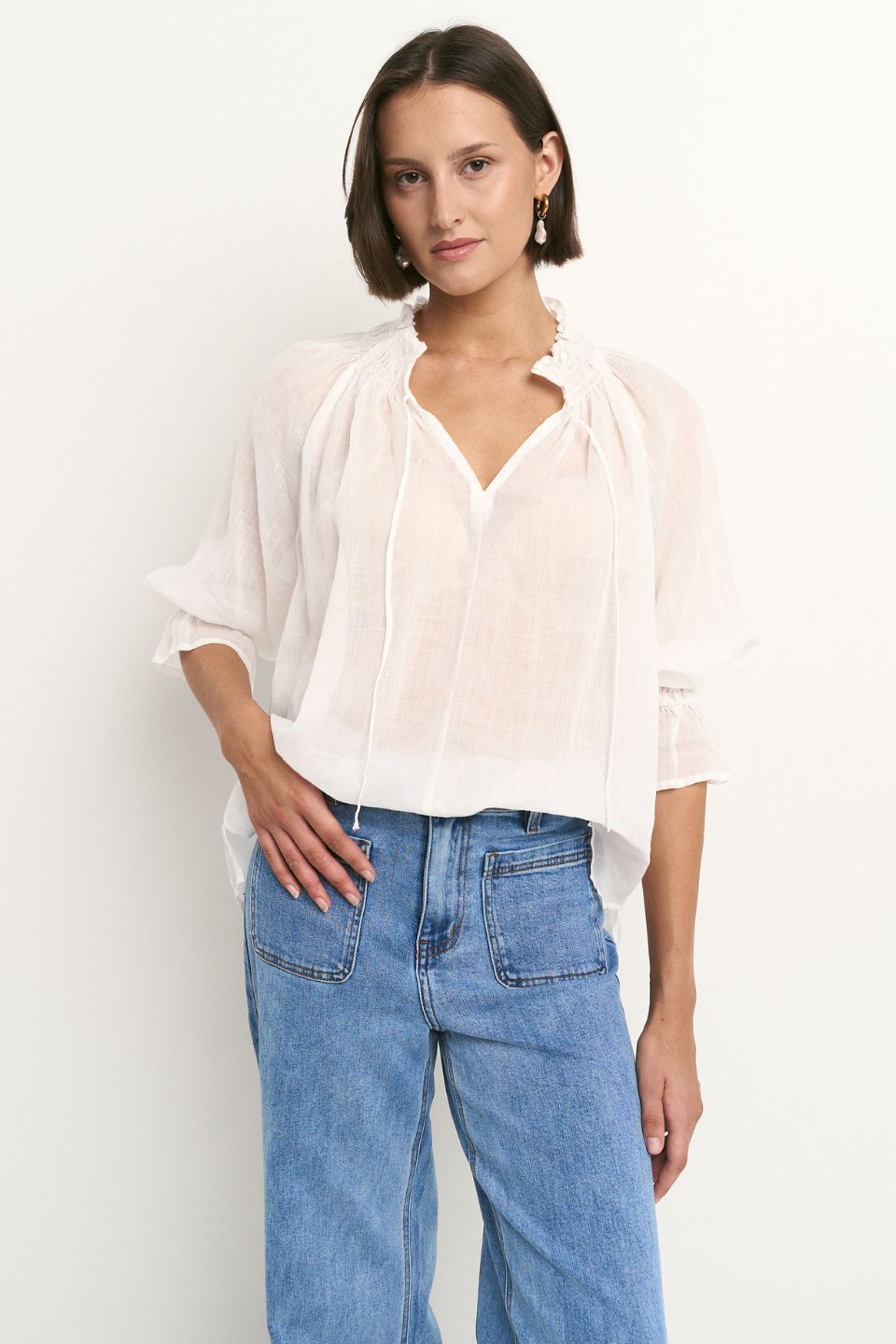 IVY & JACK CLOSURE SHORT SLEEVE TOP - IVORY