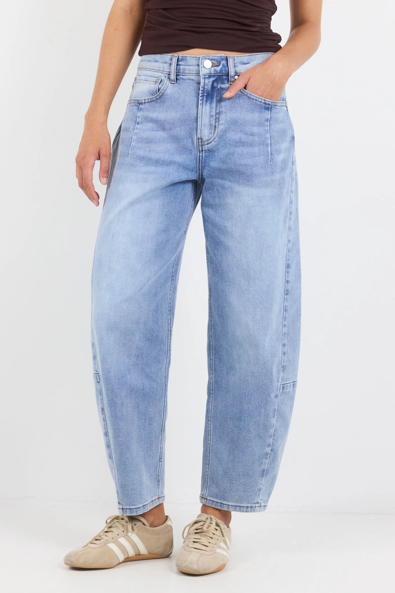 AMONG THE BRAVE - GRADUATE BARREL JEANS - LIGHT BLUE