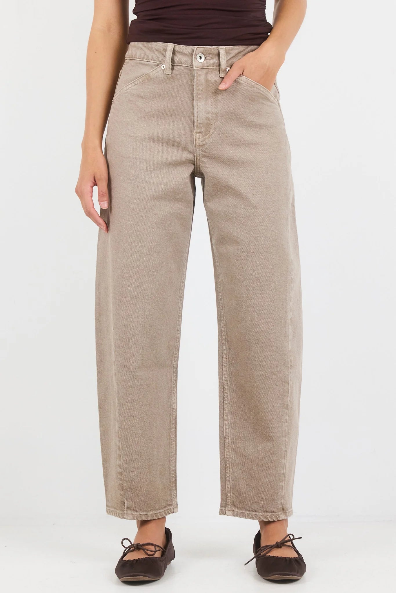 STORIES BE TOLD - IDOLISE BARREL JEAN - TAUPE