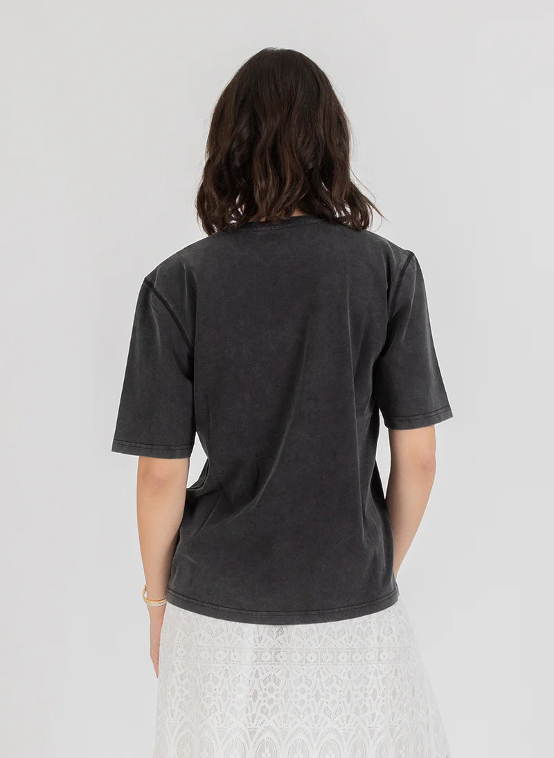 FEDERATION CRUISE TEE - ROSE N THORNS - WASHED BLACK