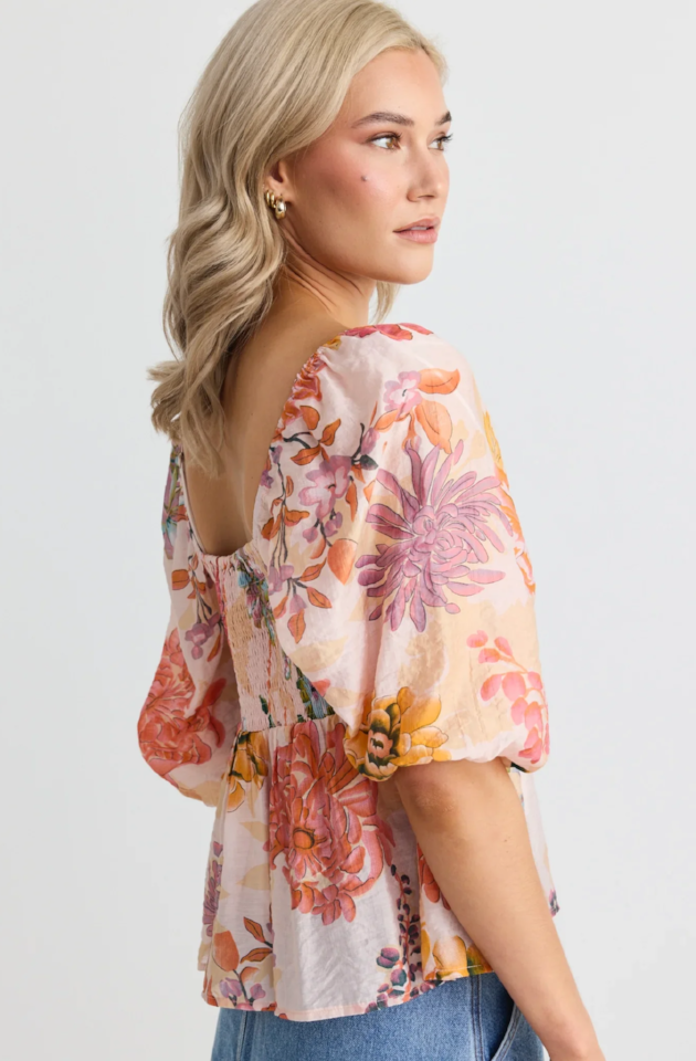 IVY & JACK HEALING SWING TOP - PEACH FLORAL