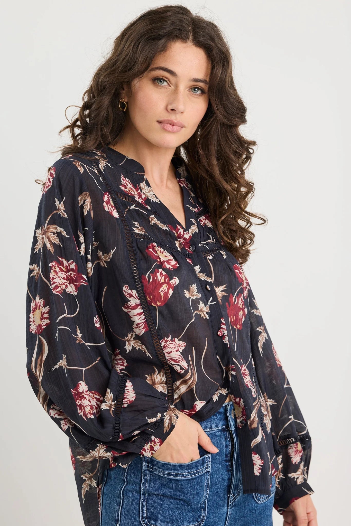 IVY & JACK INSTRUMENTAL L/S SHIRT - BLACK WILDFLOWERS