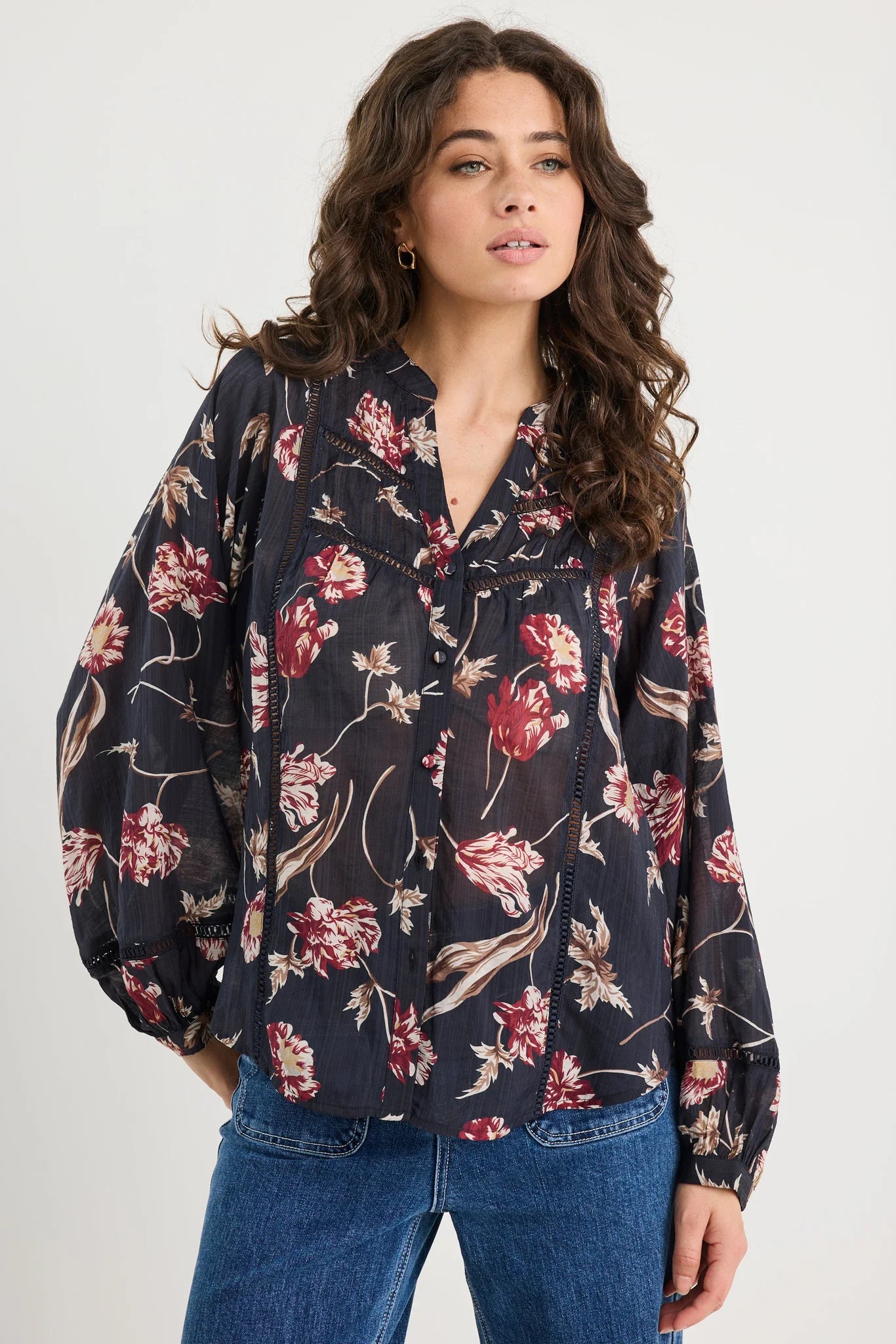 IVY & JACK INSTRUMENTAL L/S SHIRT - BLACK WILDFLOWERS
