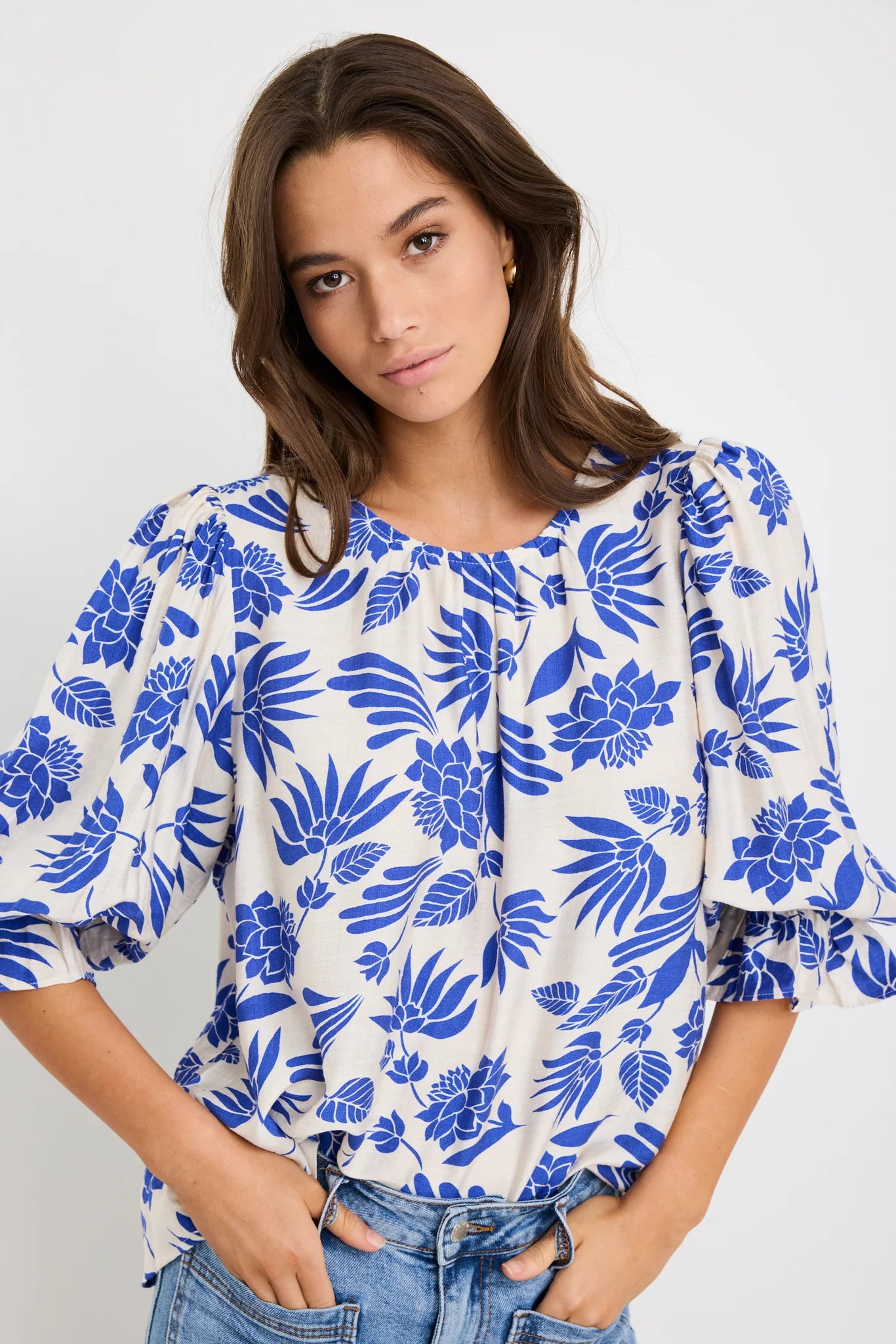 BY ROSA JUSTIFY BLOUSON SLEEVE TOP - BLUE LOTUS