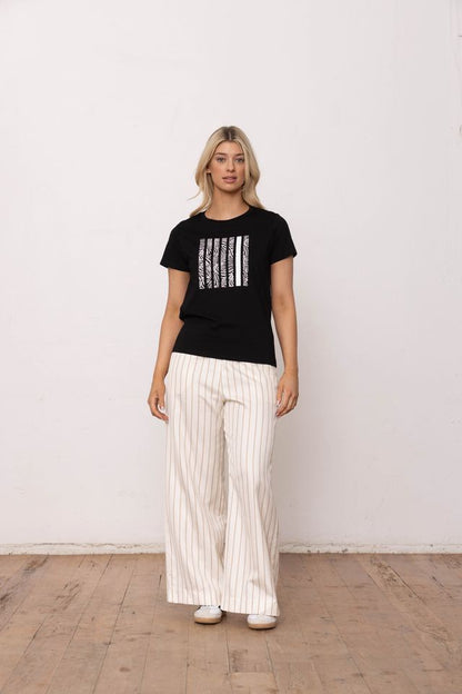 DRESSED SAFARI T-SHIRT - BLACK/WHITE PRINT