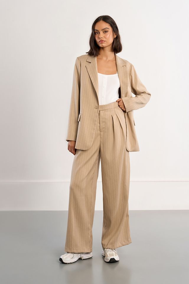 LILI SIDONIO WOVEN BLAZER - BEIGE