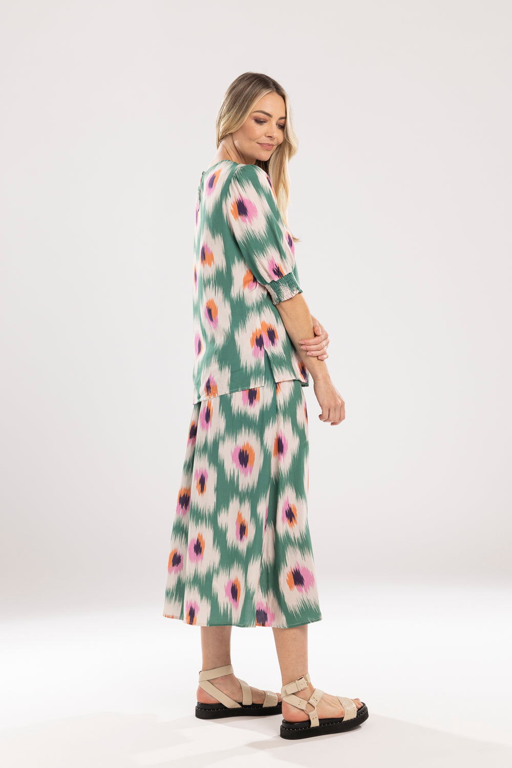 MI MOSO FINLEY TOP - GREEN & PINK PRINT