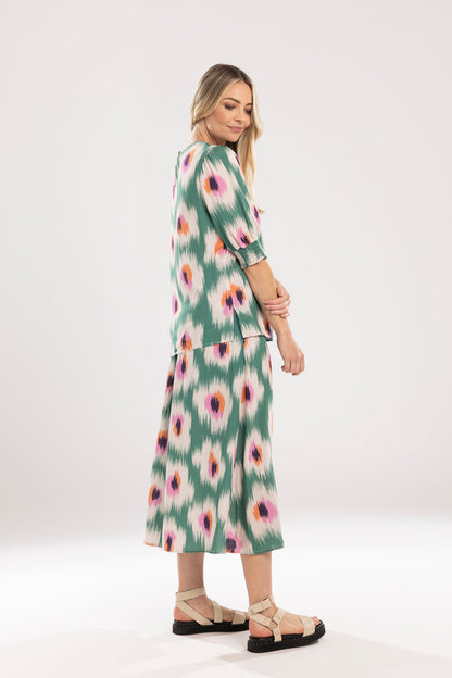 MI MOSO FINLEY TOP - GREEN & PINK PRINT