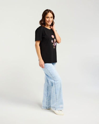 ZAFINA LARA T-SHIRT - BLACK