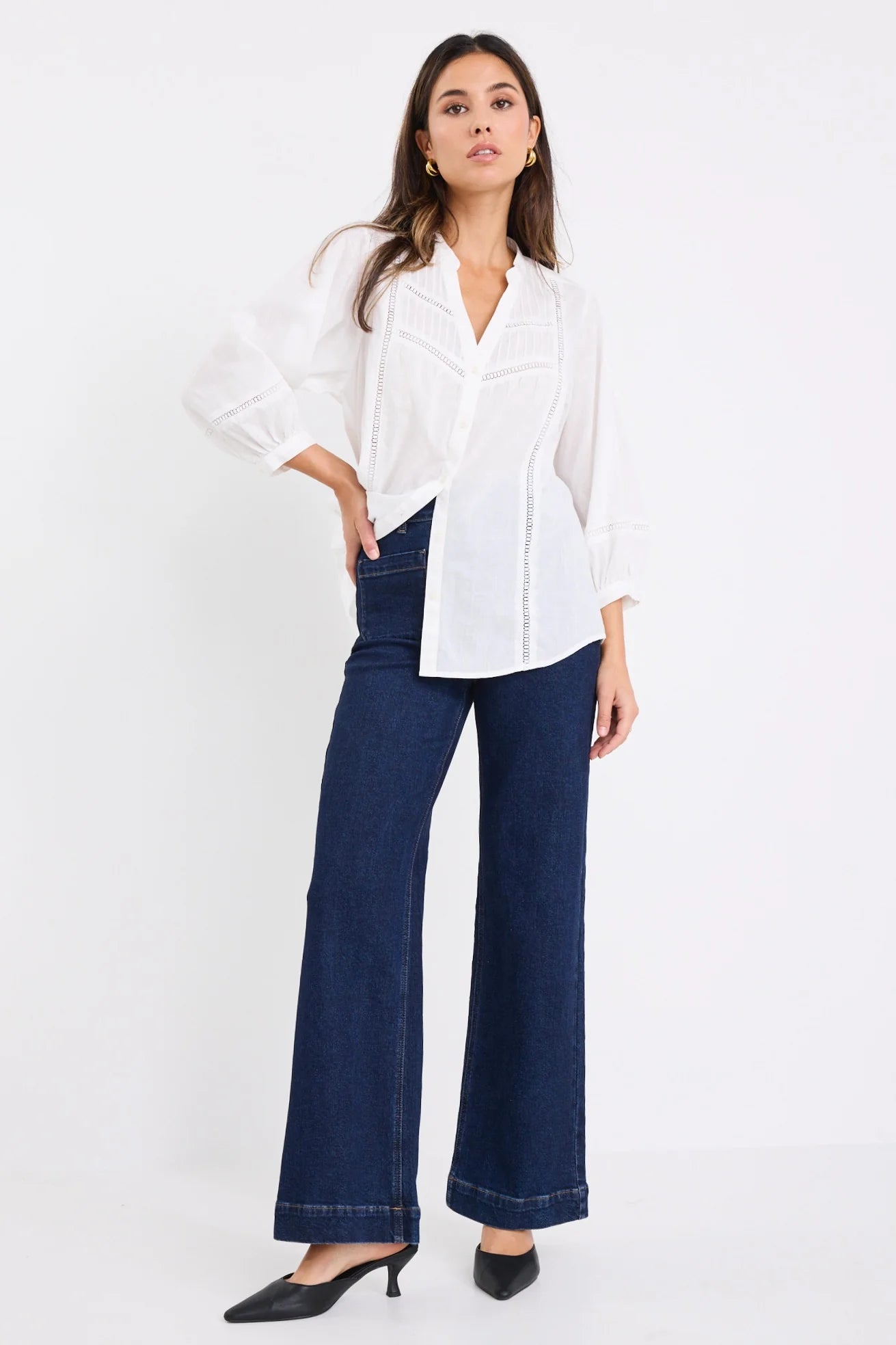 IVY & JACK ORNAMENTAL PINTUCK SHIRT - WHITE
